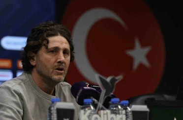 Fatih Tekke: "Kocaelispor bana göre 1 puan alacak, belki galip gelebilecek oyun oynadı" 