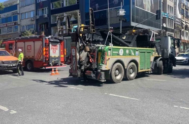 Fatih’te İETT otobüsü ile ambulans çarpıştı: 5 yaralı 