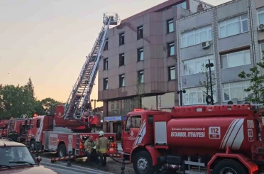 Fatih’te otelde çıkan yangında 32 yaşındaki kişi hayatını kaybetti 