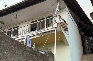 Fayanslar kabarınca AFAD ve polis harekete geçti: Ev tedbiren tahliye edildi 