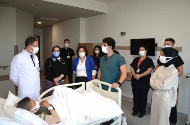 Fedakâr babadan oğluna en anlamlı hediye: 9 yaşındaki oğluna böbreğini verdi. 