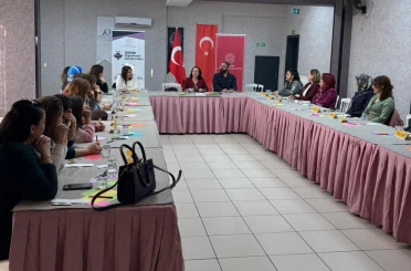 "Felsefe ve Düşünce Akademisi" atölyesi gerçekleştirildi 