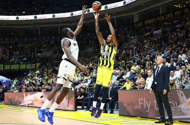 Fenerbahçe, Euroleague’e galibiyetle başladı