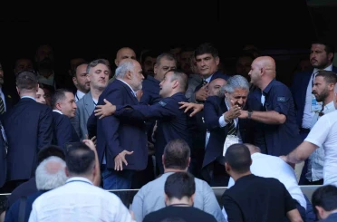 Fenerbahçe kongresinde gerginlik 