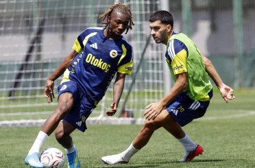 Fenerbahçe, Konyaspor maçı hazırlıklarına ara vermeden başladı