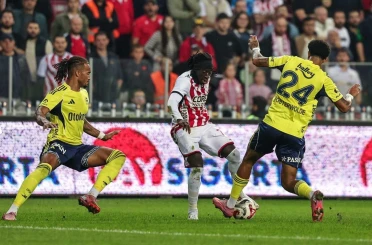 Fenerbahçe, Turkcell Süper Kupa yarı finalinde Samsunspor ile karşılaşacak 