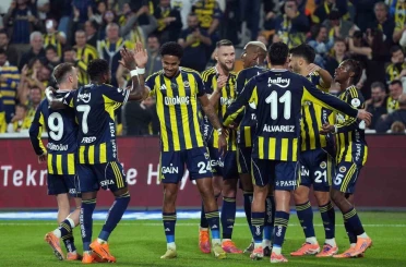 Fenerbahçe’de hedef; derbi galibiyeti ile liderliği almak 