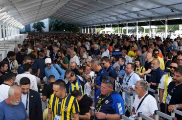Fenerbahçe’de oy kullanma işlemi başladı 