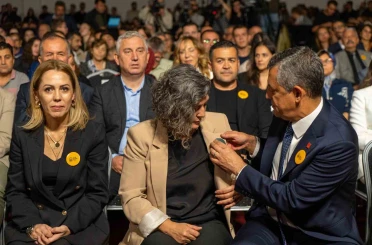 Ferdi Zeyrek’in adı eşi ve kızının öncülüğünde kurulan vakıfta yaşayacak 