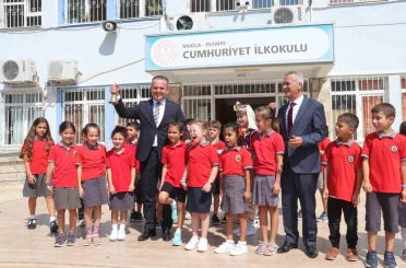 Fethiye Kaymakamı Akkaya, "Öğretmenlerinize bol bol soru sorun" 