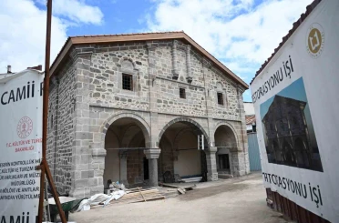 Fetih Camii restore ediliyor 