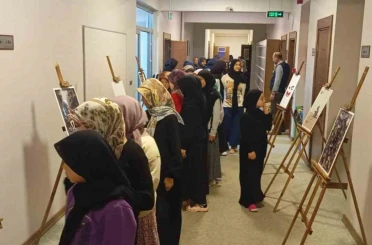 Filistin’de ki zulme fotoğraflarla dikkat çektiler 