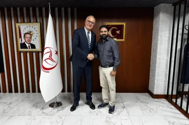FIVB İletişim Komisyonu Üyesi Dr. Varuna Suthra, Türkiye Voleybol Federasyonu’nu ziyaret etti 