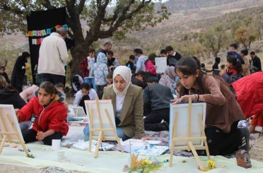 Gabar’ın eteklerinde umutlar tuvale yansıdı 