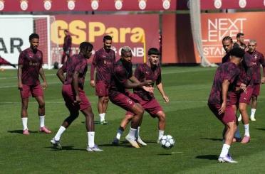 Galatasaray, Eintracht Frankfurt maçı hazırlıklarını tamamladı 