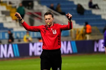 Galatasaray - Fenerbahçe derbisinin hakemi Yasin Kol oldu 