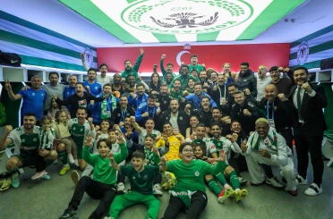 Galatasaray zaferi sonrası İlhan Palut: Ayağımız yere sağlam basmalı