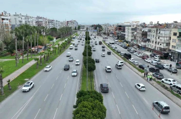 Gazi Bulvarı’nda trafik akışını rahatlatmak için çalışma başlatıldı 