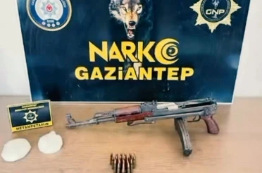 Gaziantep’te 3 adet tüfek ile uyuşturucu madde ele geçirildi: 2 gözaltı 