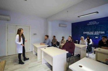 Gaziantep’te görme engelli kursiyerler için E-KPSS eğitim desteği 