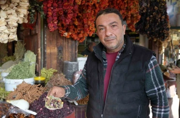 Gaziantep’te hasta olan vatandaşlar çareyi aktarlarda arıyor 
