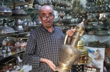 Gaziantep’te ilmek ilmek işlenen bakır ibrikler 100 bin TL’ye satılıyor 