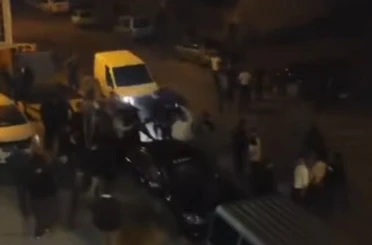 Gaziantep’te kan donduran görüntüler: Aracıyla kavga edenleri ezdi 