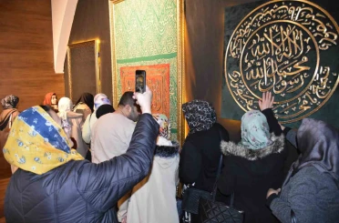 Gaziantep’te mukaddes emanetler sergisi açıldı 