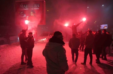 Gaziantep’te yeni yıl kar yağışı altında coşkuyla kutlandı 