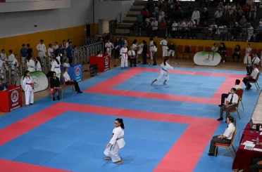 Gaziosmanpaşa’da "Başkanlık Kupası Açık Karate" ile "Masa Tenisi" turnuva heyecanı 