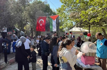 Gazze için İzmir’de "Hayır çarşısı" kuruldu 