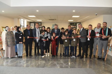 Gazzeli Öğrencilerin “Sessiz Fırçalar”Indan Kareler