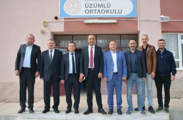 Gediz Halk Eğitimi Merkezi’nden ihtiyaç sahibi öğrencilere el emeği kış desteği