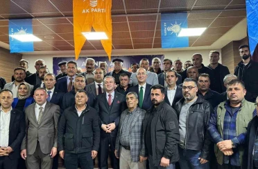 Gelecek Partisi’nden istifa eden 35 kişi AK Parti’ye katıldı 