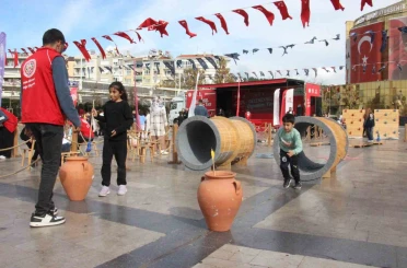 Geleneksel Oyun Tırı Aydınlılarla buluştu 