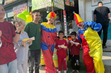 Gelirini tatil yerine özel çocuklara ayırıyor
