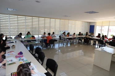 Genç KOMEK Atölyelerinde 2025 Güz Dönemi kayıtları başladı.