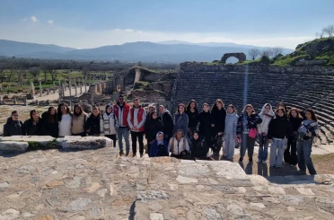 Gençler, tarih dolu bir gün geçirdi 