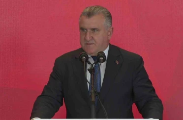 Gençlik ve Spor Bakanı Bak: "Türkiye futbolunun, Türk sporunun güçlü olmasını istiyoruz" 