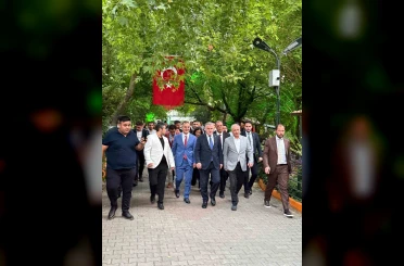 Gençlik ve Spor Bakanı Bak’tan Pınar Mahallesi’ne ziyaret 