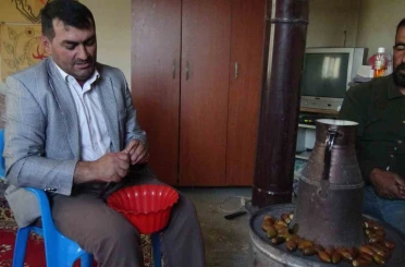 Gercüş’ün ’Doğu kestanesi’: Organik meşe palamudu kış sofralarının vazgeçilmezi oluyor 