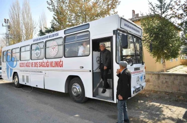 Gezici Ağız ve Diş Sağlığı Kliniği vatandaşın ayağına gidiyor 