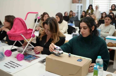 GİBTÜ öğrencilerinden görme engelli annelere özel proje 