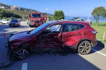 Giresun’da kavşakta kaza: 3 yaralı 