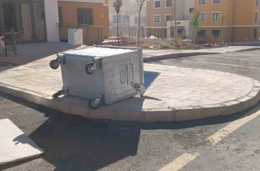 Gölbaşı’nda şiddetli rüzgar hayatı olumsuz etkiledi 