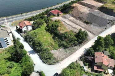 Gölcük Halıdere’de 3 sokakta parke çalışması tamamlandı 