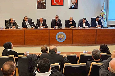 Gölcük’te muhtarlar ve altyapı kurumlarının yetkilileri yatırım toplantısında buluştu 