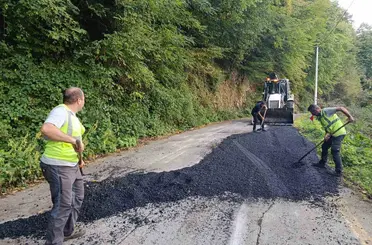 Gölyaka’da köy yollarında kış hazırlığı