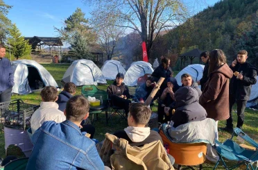 Gönüllü gençler Samandere’de bir araya geldi 