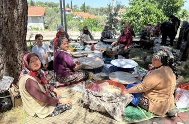 Gördes Huzurevi’nden milli takıma yürekten destek 